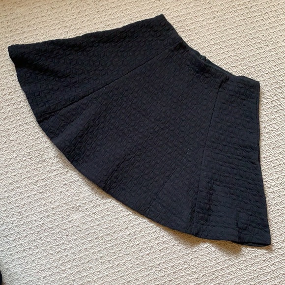 Quilted black Gap skater skirt - Picture 2 of 4